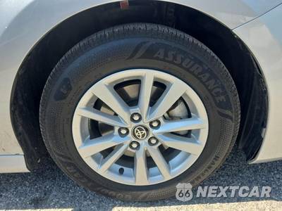 2025 Toyota Camry LE - zdjęcie 9 z 25 - miniatura