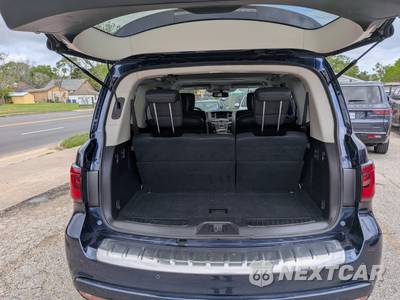 2018 INFINITI QX80 - zdjęcie 6 z 19 - miniatura