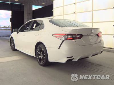 2018 Toyota Camry SE - zdjęcie 6 z 36 - miniatura