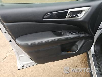 2018 Nissan Pathfinder S - zdjęcie 9 z 21 - miniatura