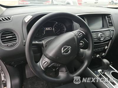 2018 Nissan Pathfinder S - zdjęcie 10 z 21 - miniatura