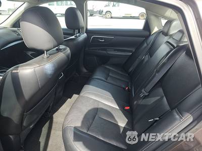 2017 Nissan Altima 2.5 SL - zdjęcie 13 z 31 - miniatura