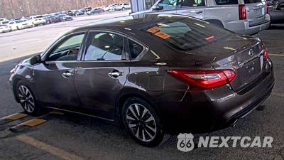 2017 Nissan Altima 2.5 SL - zdjęcie 6 z 31 - miniatura
