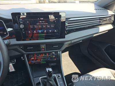 2025 Volkswagen Jetta Sport - zdjęcie 11 z 27 - miniatura