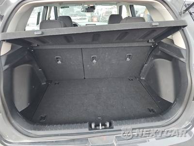 2025 Hyundai Venue SEL - zdjęcie 16 z 21 - miniatura