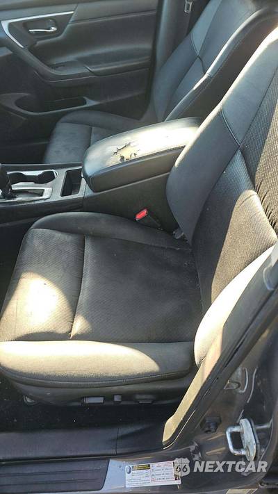 2017 Nissan Altima 2.5 SR - zdjęcie 21 z 26 - miniatura