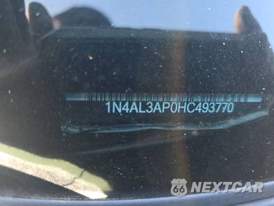 2017 Nissan Altima 2.5 SR - zdjęcie 14 z 26 - miniatura