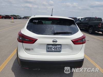 2021 Nissan Rogue Sport S - zdjęcie 5 z 28 - miniatura