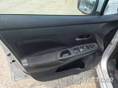 2021 Nissan Versa SV - zdjęcie 9 z 18 - miniatura