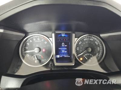 2020 Toyota Tacoma SR5 Crew Cab Medium Bed - zdjęcie 12 z 17 - miniatura