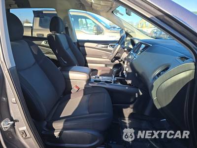 2020 Nissan Pathfinder S - zdjęcie 8 z 21 - miniatura