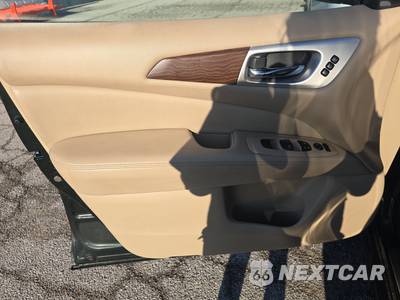 2018 Nissan Pathfinder Platinum - zdjęcie 9 z 35 - miniatura