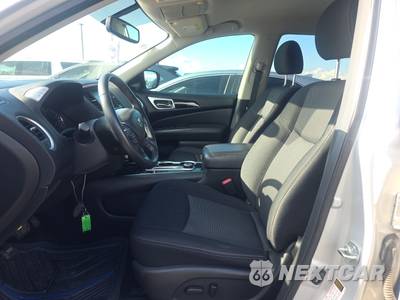 2019 Nissan Pathfinder SV - zdjęcie 7 z 26 - miniatura