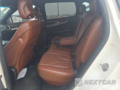 2019 Lincoln Nautilus Reserve - zdjęcie 13 z 18 - miniatura