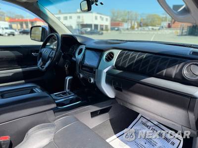 2014 Toyota Tundra Platinum Crew Cab Short Bed - zdjęcie 42 z 47 - miniatura