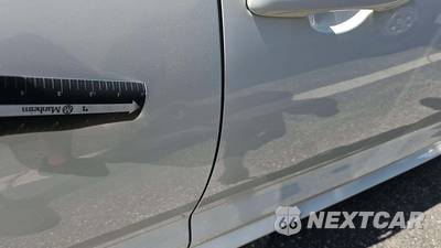 2020 Toyota Corolla Hybrid LE Sedan - zdjęcie 30 z 30 - miniatura