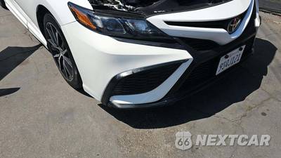 2021 Toyota Camry SE - zdjęcie 21 z 28 - miniatura
