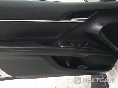 2021 Toyota Camry SE - zdjęcie 9 z 28 - miniatura