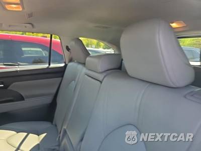 2023 Toyota Highlander XLE - zdjęcie 16 z 24 - miniatura