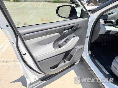 2020 Toyota Highlander Limited - zdjęcie 10 z 31 - miniatura