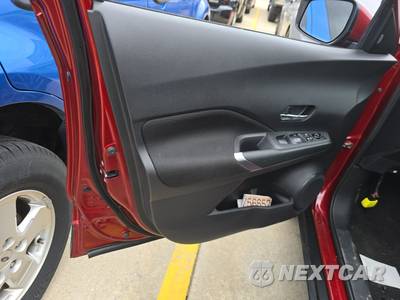 2021 Nissan Kicks SV - zdjęcie 9 z 28 - miniatura