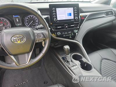 2024 Toyota Camry SE - zdjęcie 11 z 34 - miniatura