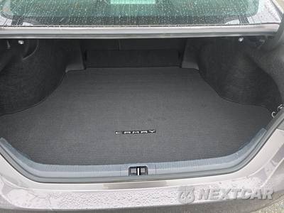 2024 Toyota Camry SE - zdjęcie 17 z 34 - miniatura