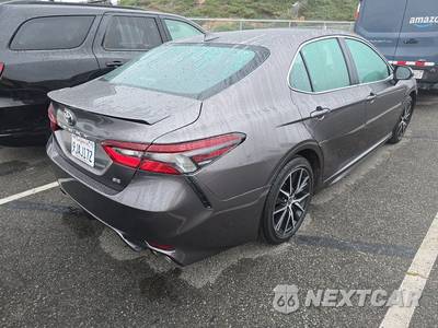 2024 Toyota Camry SE - zdjęcie 4 z 34 - miniatura