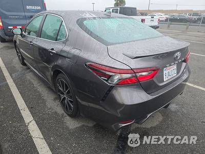2024 Toyota Camry SE - zdjęcie 6 z 34 - miniatura