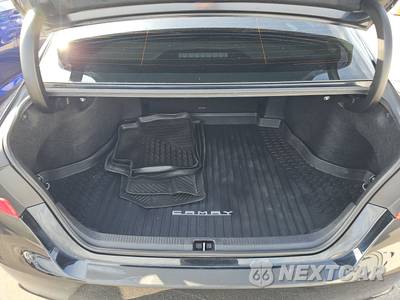 2019 Toyota Camry SE - zdjęcie 16 z 24 - miniatura