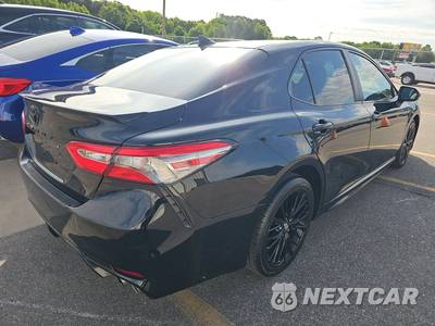 2019 Toyota Camry SE - zdjęcie 4 z 24 - miniatura