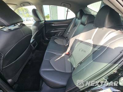 2019 Toyota Camry SE - zdjęcie 13 z 24 - miniatura