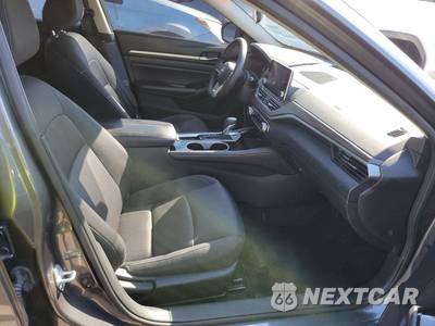 2023 Nissan Altima SV - zdjęcie 8 z 20 - miniatura