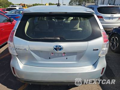 2015 Toyota Prius v Four - zdjęcie 5 z 26 - miniatura