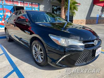 2017 Toyota Camry SE - zdjęcie 2 z 26 - miniatura