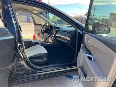 2017 Toyota Camry SE - zdjęcie 22 z 26 - miniatura