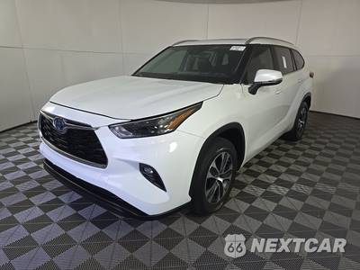 2023 Toyota Highlander XLE - zdjęcie 1 z 18 - miniatura