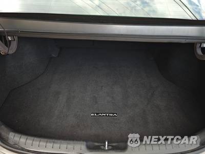 2023 Hyundai Elantra Hybrid Limited - zdjęcie 17 z 24 - miniatura