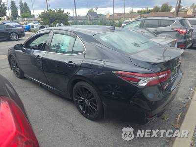 2022 Toyota Camry Hybrid XSE - zdjęcie 6 z 23 - miniatura