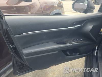 2022 Toyota Camry Hybrid XSE - zdjęcie 9 z 23 - miniatura