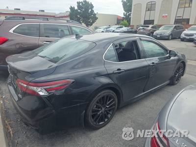 2022 Toyota Camry Hybrid XSE - zdjęcie 4 z 23 - miniatura