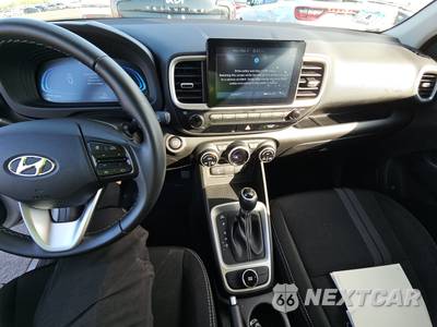 2025 Hyundai Venue SEL - zdjęcie 11 z 23 - miniatura