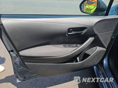 2022 Toyota Corolla LE Sedan - zdjęcie 9 z 35 - miniatura