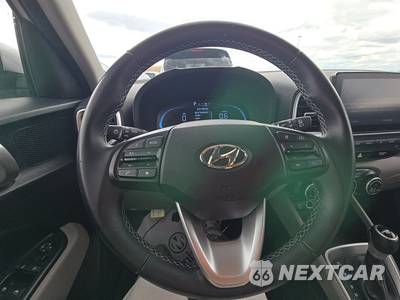2025 Hyundai Venue SEL - zdjęcie 10 z 21 - miniatura