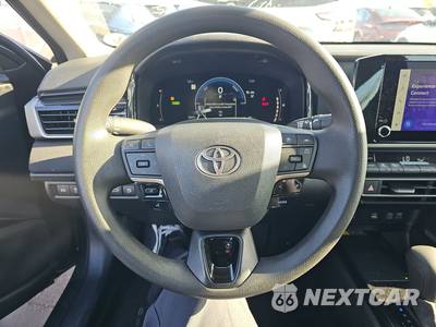 2025 Toyota Camry LE - zdjęcie 10 z 24 - miniatura