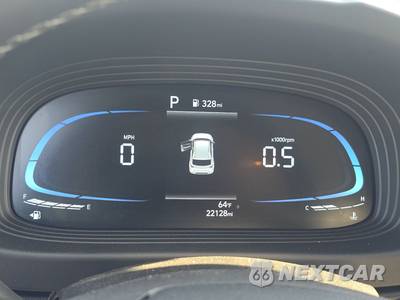 2025 Hyundai Venue SEL - zdjęcie 12 z 33 - miniatura