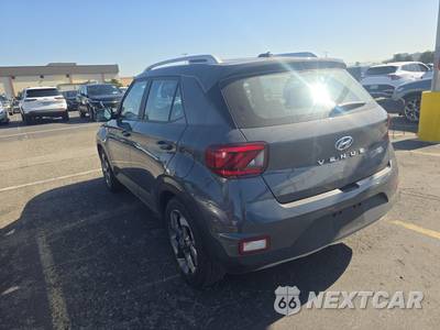 2025 Hyundai Venue SEL - zdjęcie 6 z 33 - miniatura