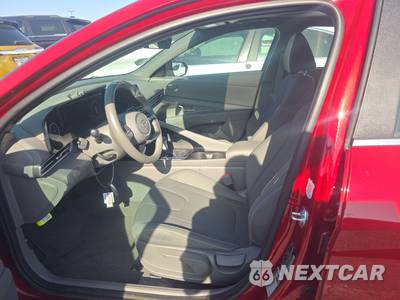 2025 Hyundai Elantra SEL Convenience - zdjęcie 7 z 31 - miniatura