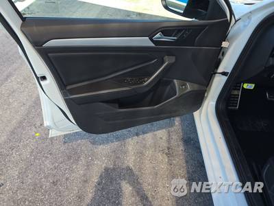 2025 Volkswagen Jetta Sport - zdjęcie 9 z 22 - miniatura