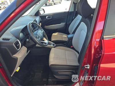 2025 Hyundai Venue SEL - zdjęcie 7 z 19 - miniatura